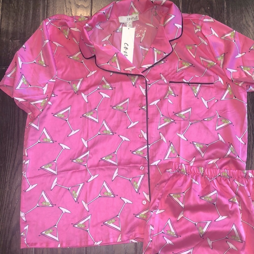 Como sleep pink pajamas shirts set wit martini orint size large new with tags